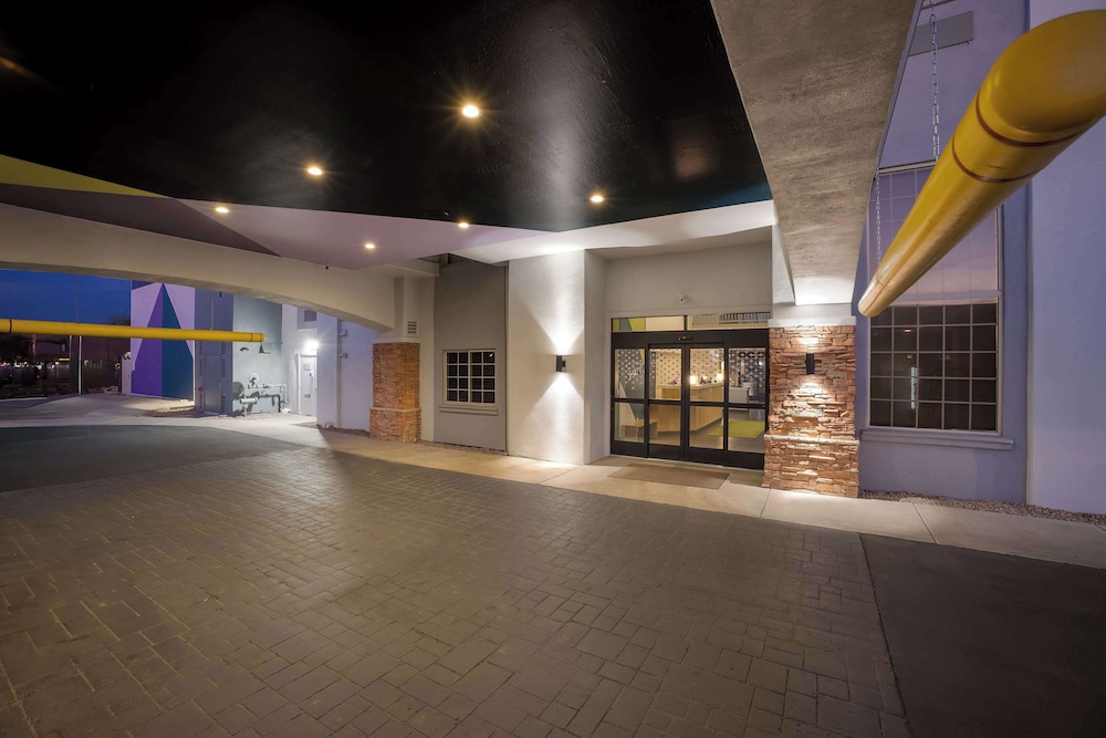 Spark by Hilton Glendale Phoenix North - photo 51