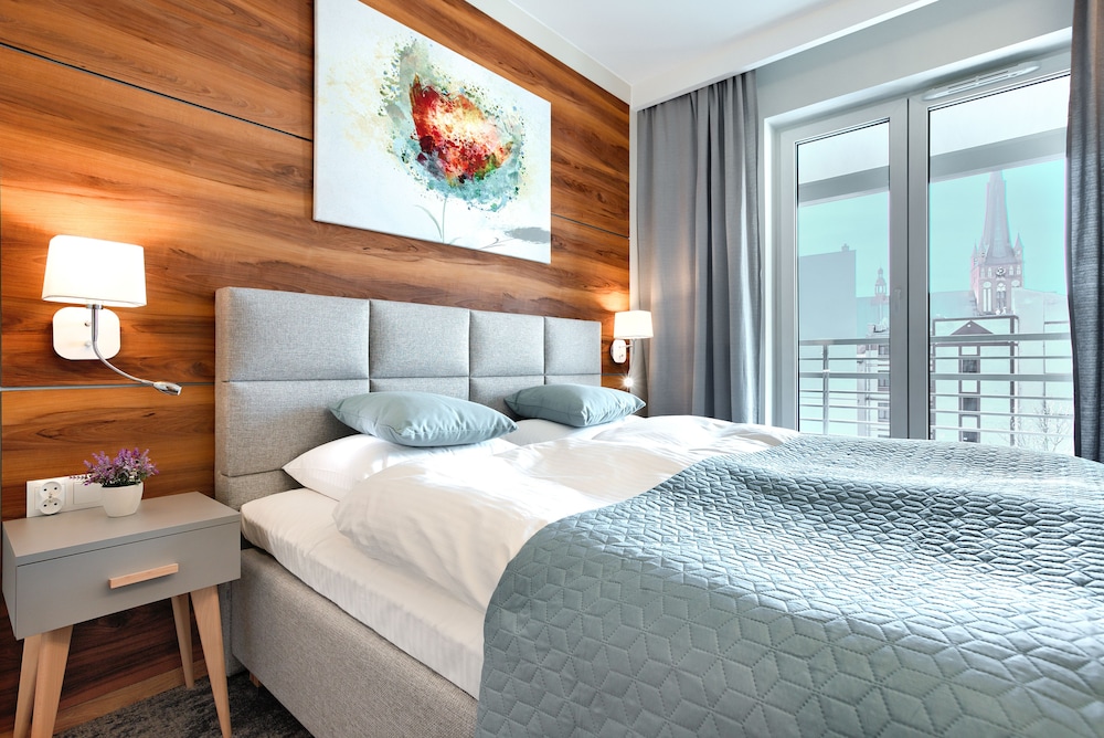 Park Apartamenty Mariacka Szczecin z Parkingiem by Noclegi Renters — 4-Star Luxury Hotel in Szczecin, Poland