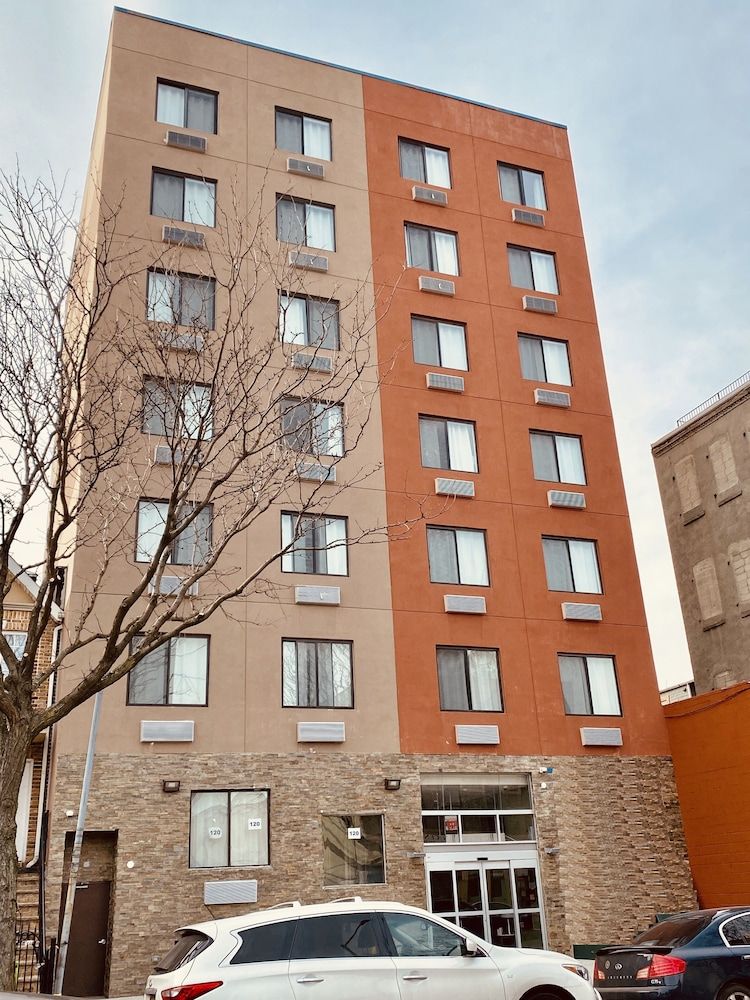 Surface Inn Brooklyn in Brooklyn, United States