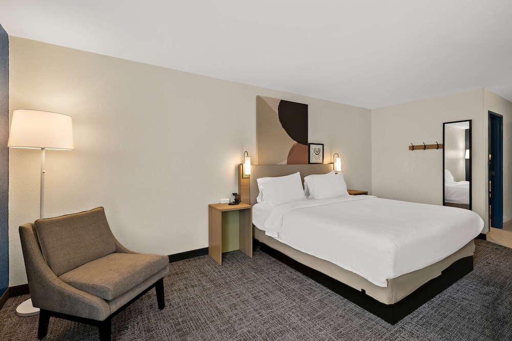 Spark by Hilton Tifton - photo 15