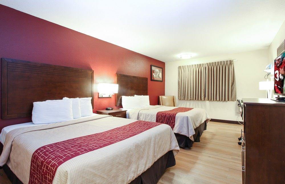 Red Roof Inn Portland - photo 9