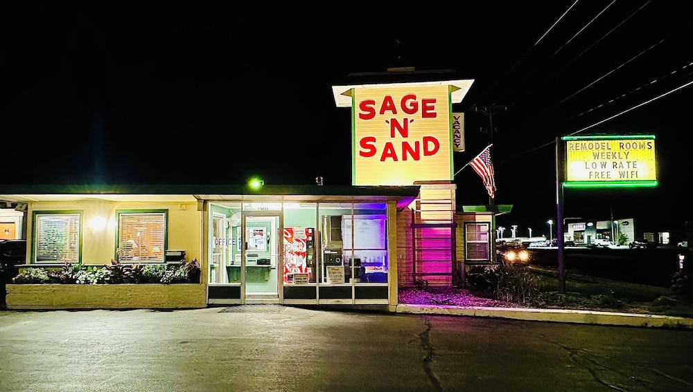 Sage N Sand Motel - featured photo