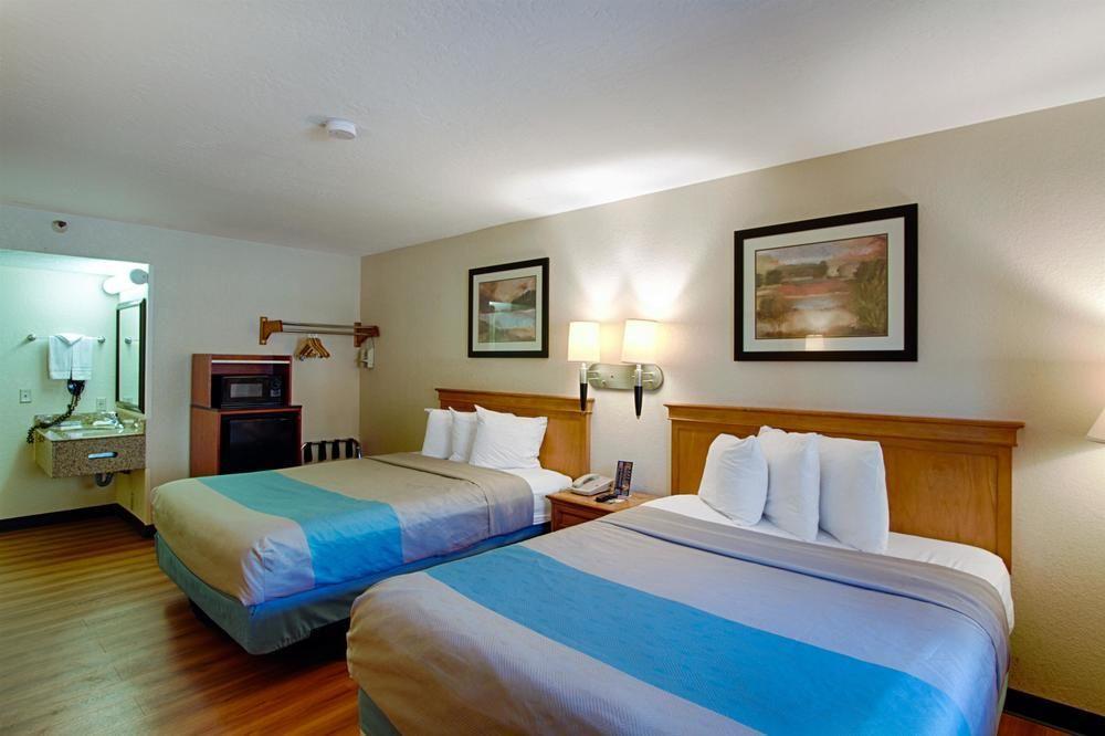 Ramada San Diego Mission Valley - photo 8