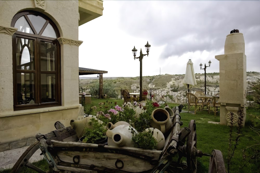Best Cave Hotel - last minute hotel in Uerguep