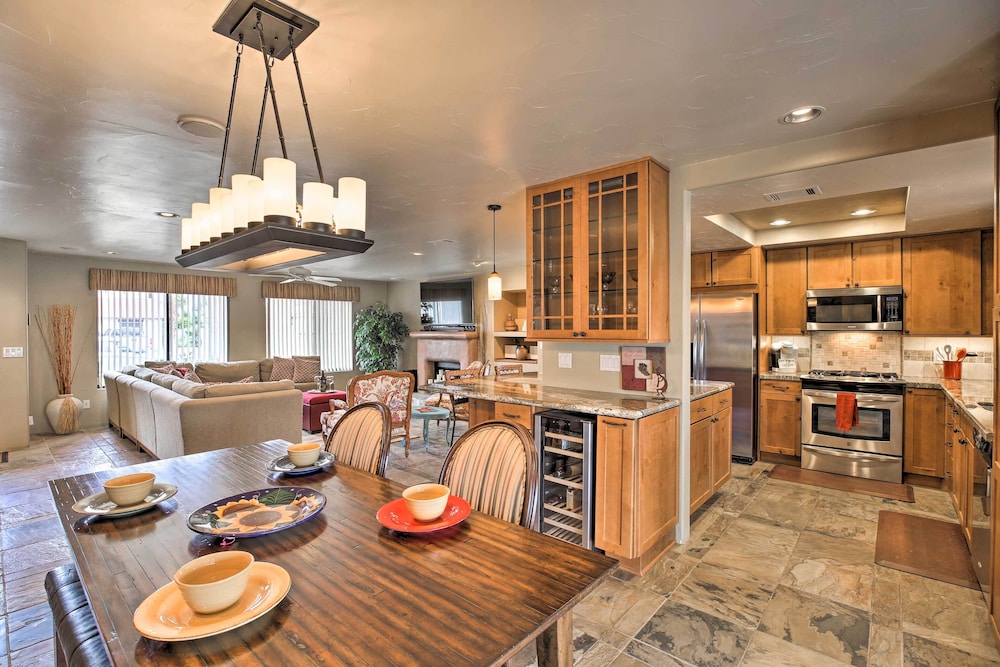 Indio Escape with Fire Pit and Resort Amenities - photo 6
