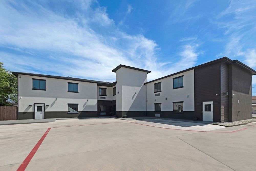 Americas Best Value Inn San Antonio Downtown Riverwalk - photo 2