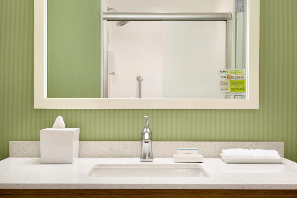 Home2 Suites by Hilton Hasbrouck Heights - photo 17