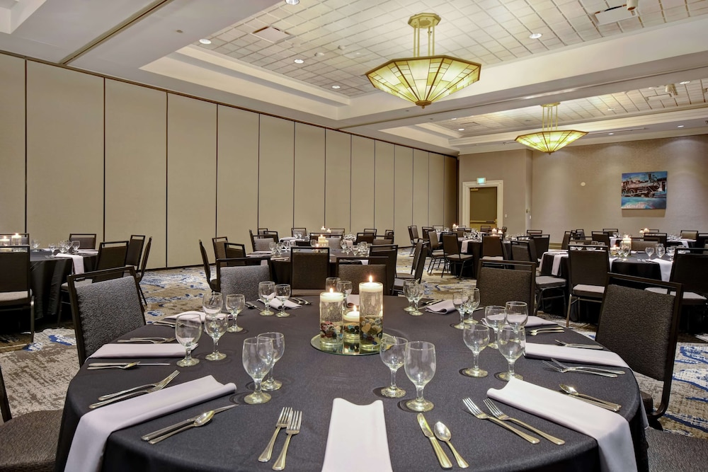 Embassy Suites by Hilton Omaha Downtown Old Market - photo 57