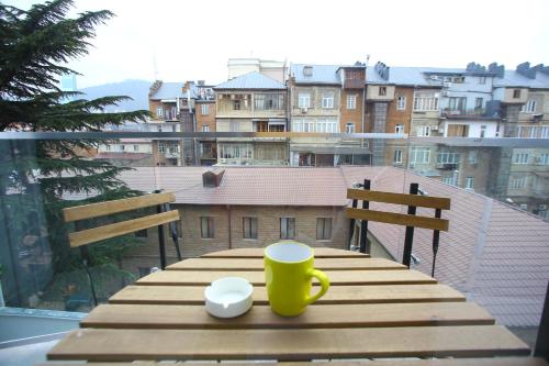 Wehost Apartment On site Pool & Gym Not Included