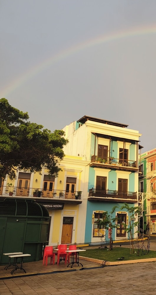 Hugo's Rental — 5-Star Luxury Hotel in San Juan, Puerto Rico