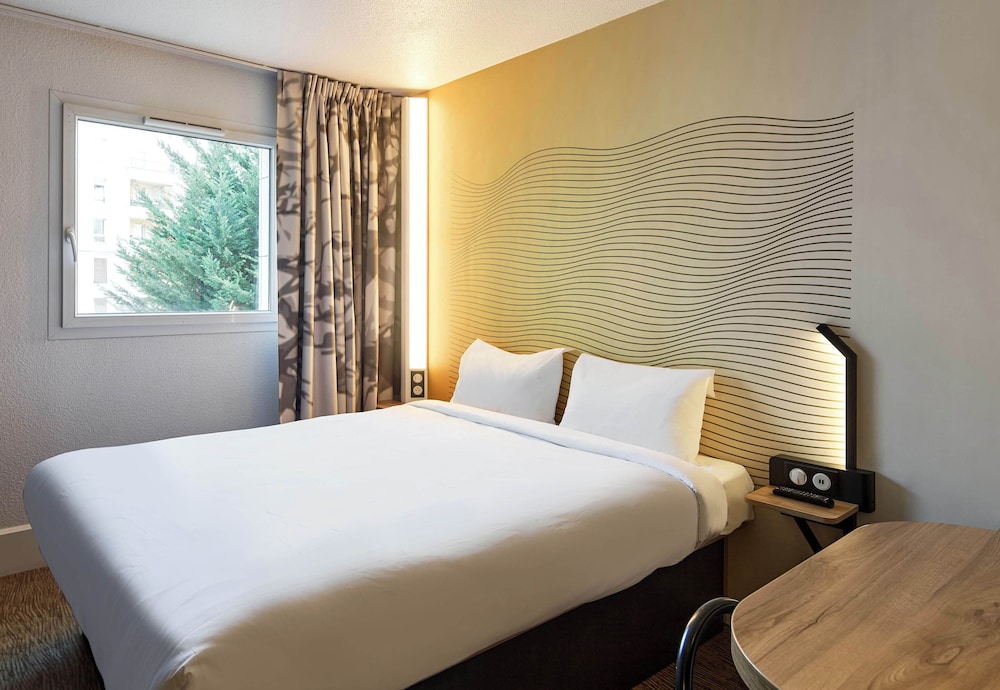 B B Hotel Paris Saint Denis Pleyel — Saint Denis