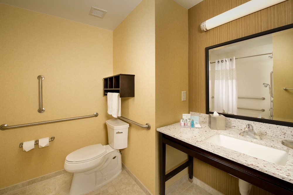 Hampton Inn & Suites Washington DC North Gaithersburg - photo 16