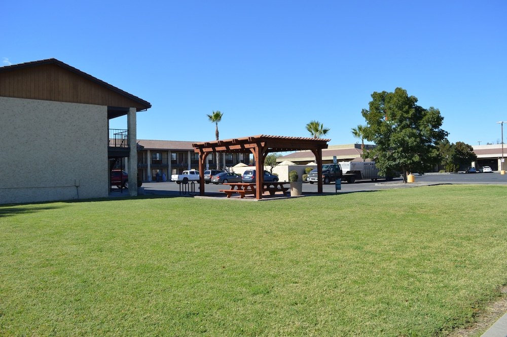 Orland Inn - photo 25