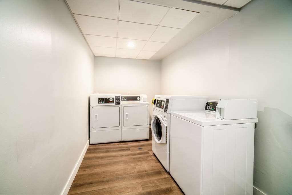 MainStay Suites Moreno Valley Near March Air Reserve Base - photo 20