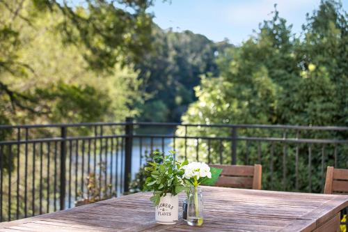 Lakes Edge - last minute hotel in Daylesford