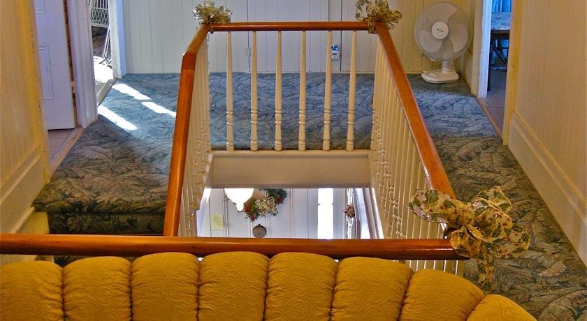 Old Tower House Bed & Breakfast - photo 9