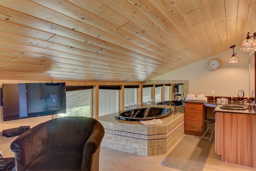 Inn at Otter Crest - photo 103