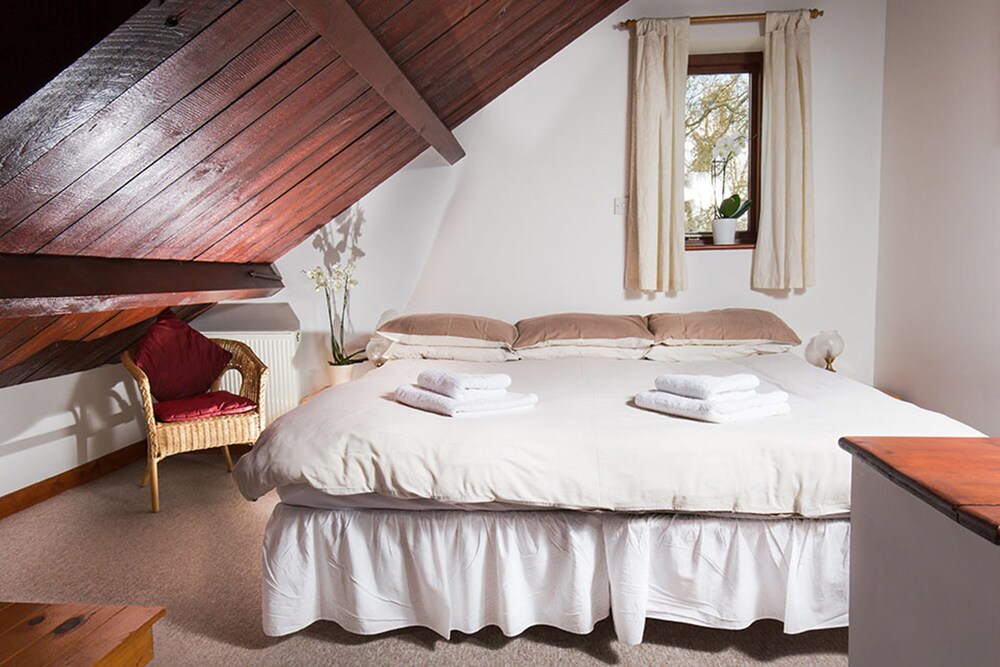 Kestrel Cottage — 4-Star Luxury Hotel in Horning, United Kingdom