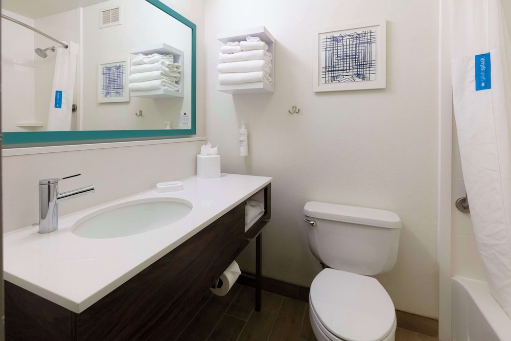 Hampton Inn Scranton at Montage Mountain - photo 21