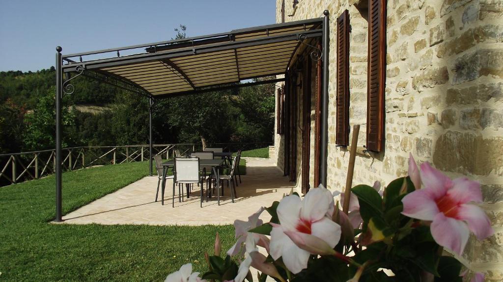 Agriturismo Paradiso 44 — 4-Star Luxury Hotel in Assisi, Italy