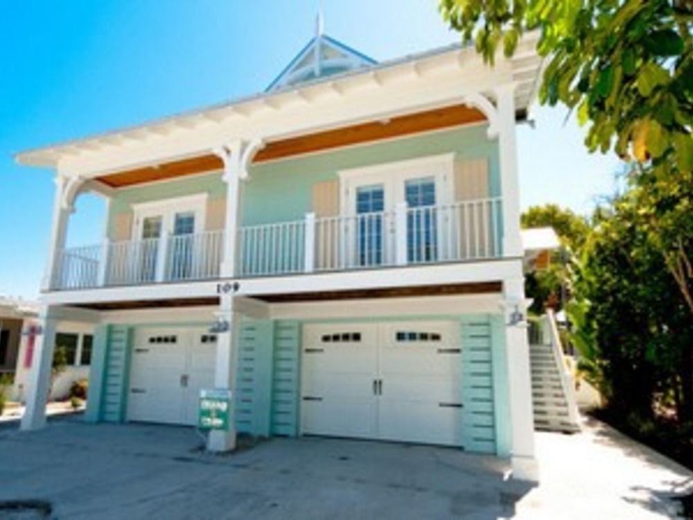 Water Colors in Anna Maria, United States