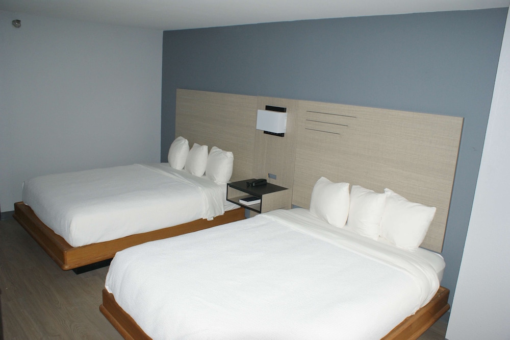 Sonesta Essential Van Buren Fort Smith - photo 7