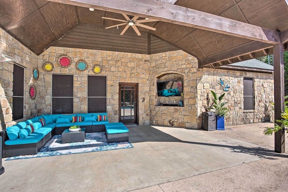 Heated Spa Fire Pit 14 Acre Terrell Ranch Escape 17401345 — Terrell