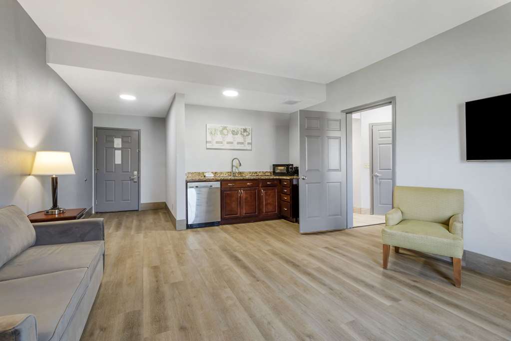 Quality Inn Oak Ridge - photo 13