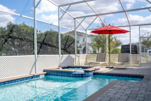 1573 MC Grand Champions Retreat A 9 Bedroom Villa for Memorable Getaways — 4-Star Luxury Hotel in Davenport, United States