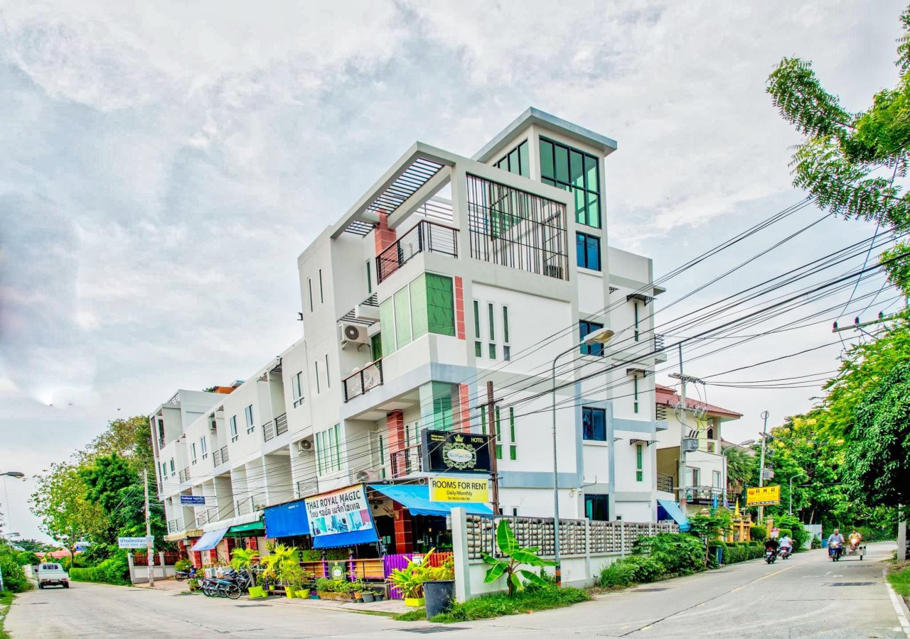 Thai Orange Magic - carbon neutral hotel in Pattaya