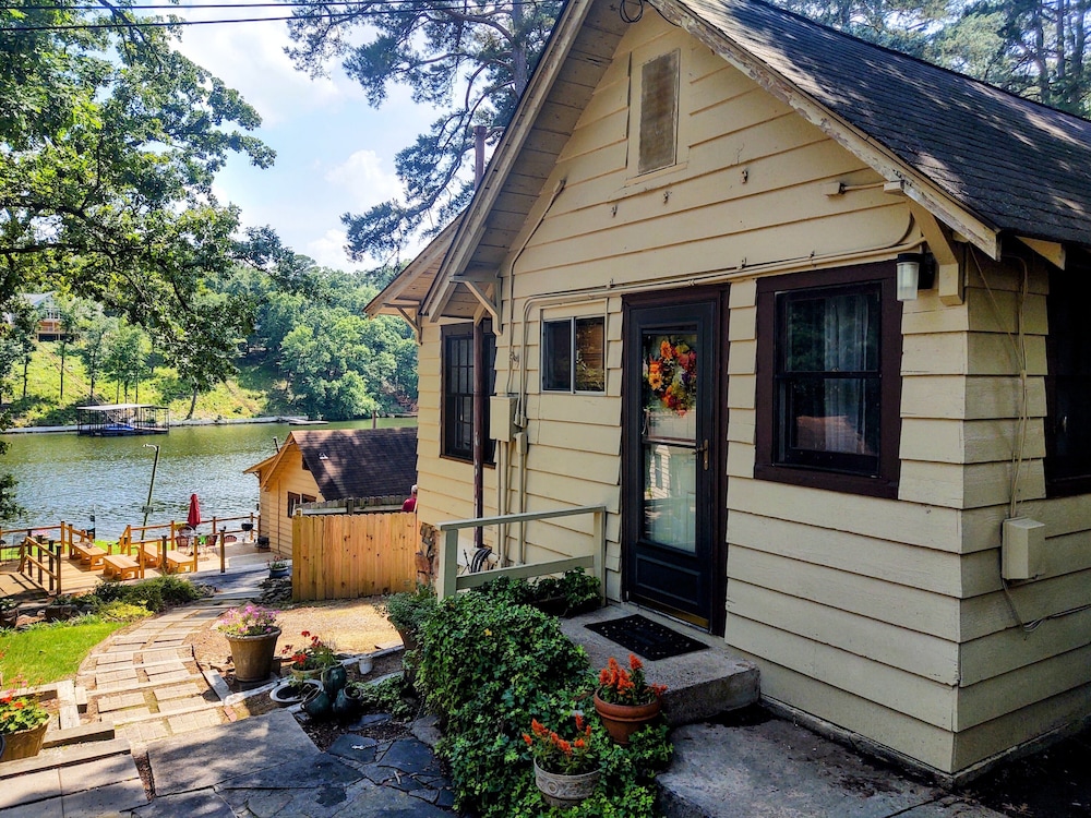Edgewater Resort Cottage #1 - photo 210