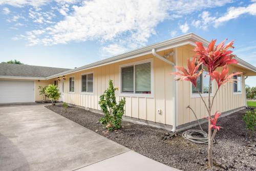 Hale Alika Anuenue 30 Day Minimum — 4-Star Luxury Hotel in Kailua-Kona, United States