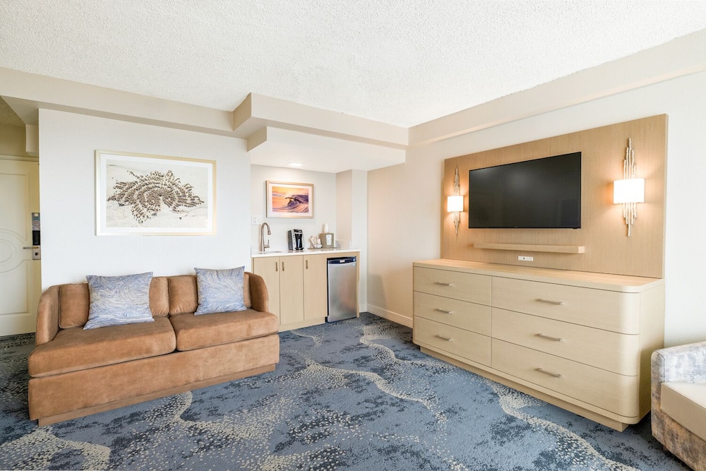 Port O Call Hotel - photo 21