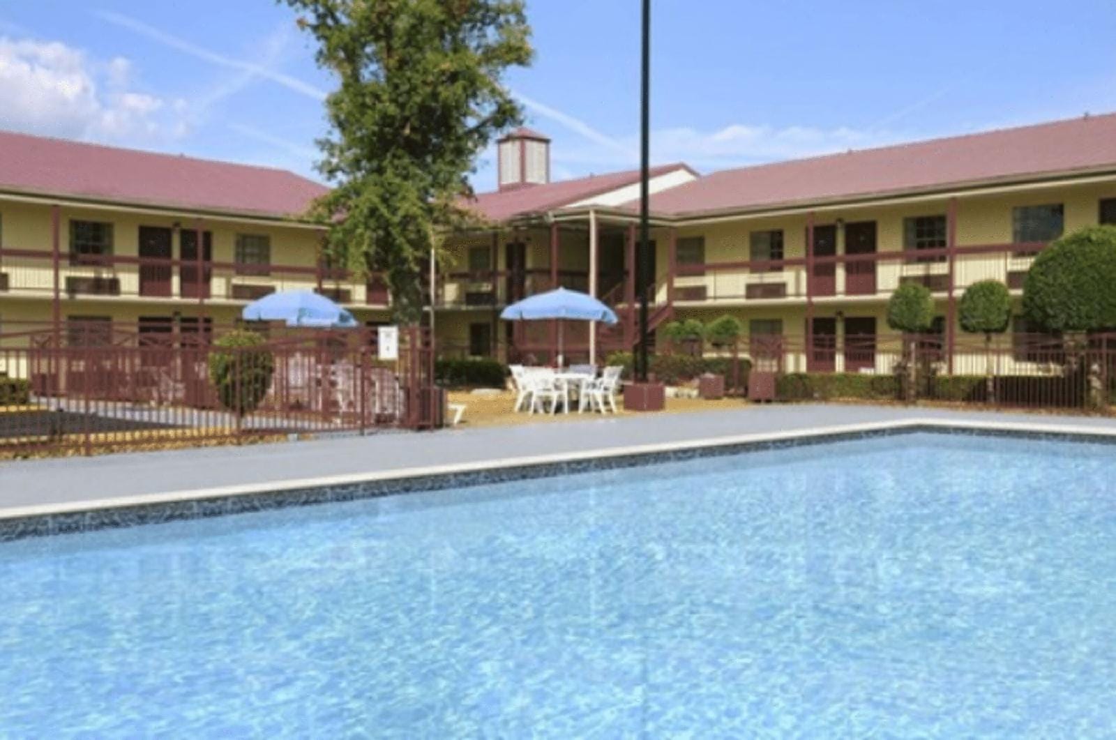 Days Inn by Wyndham West Memphis - photo 3