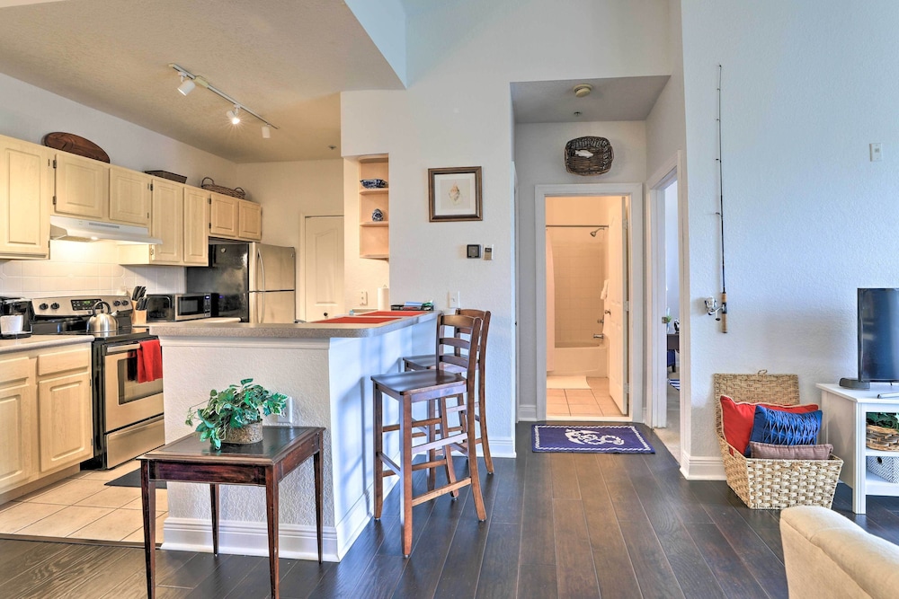 Resort Style Condo with Pool 6 Mi to Magic Kingdom - photo 8