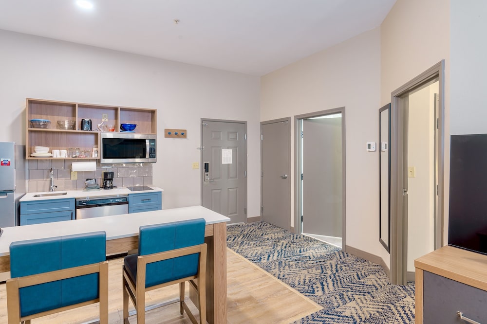 Candlewood Suites Oklahoma City Moore an IHG Hotel - photo 3