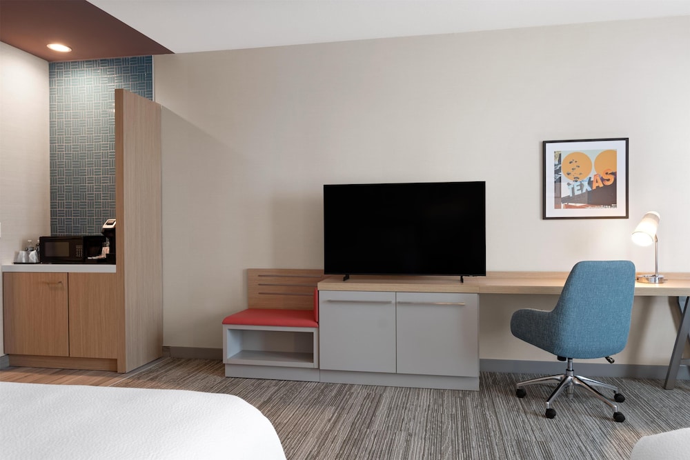 Hilton Garden Inn Austin Central - photo 23