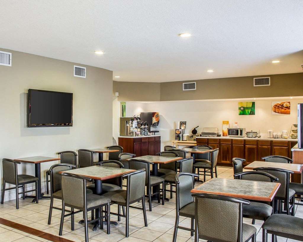 Quality Inn & Suites Yuma - photo 42