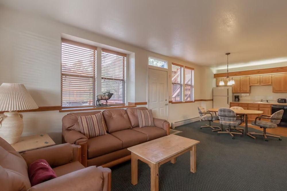 Wildwood Inn - photo 42