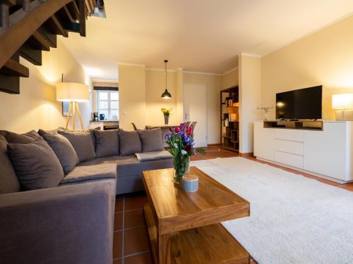 Feriendorf Rugana Komfortplus Appartement mit 2 Schlafzimmern und Terrasse D33 — 4-Star Luxury Hotel in Dranske, Germany