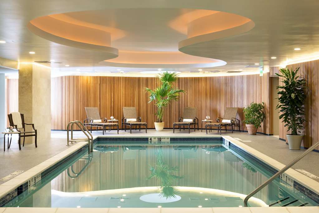 The Garden City Hotel - photo 24
