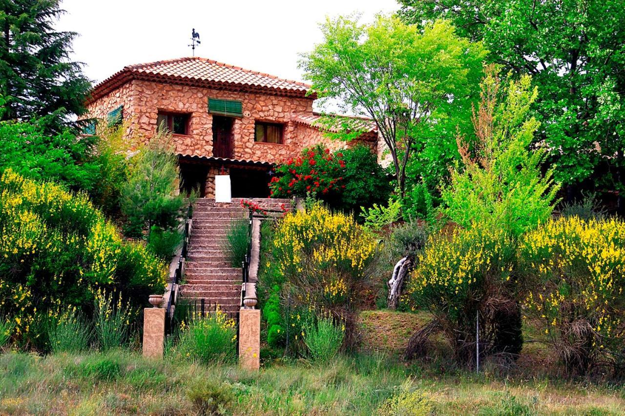 Hotel Royo Guarde Puente Faco Junto Al Rio Mundo — hotel in Riopar