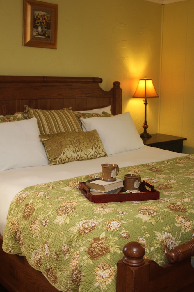 Hillwinds Inn - photo 14