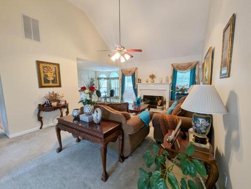 Peaceful Oasis at Crimson Ridge in Jonesboro, United States