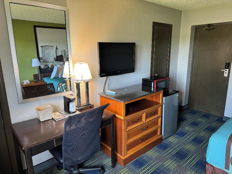 South Ridge Inn - photo 6