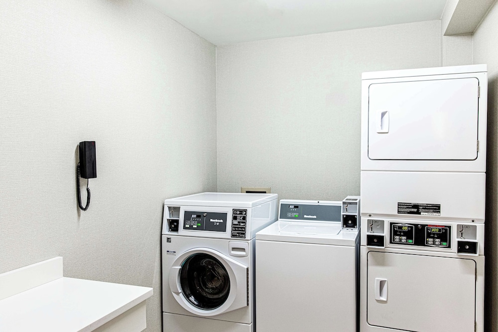 Hampton Inn & Suites Charleston West Ashley - photo 36