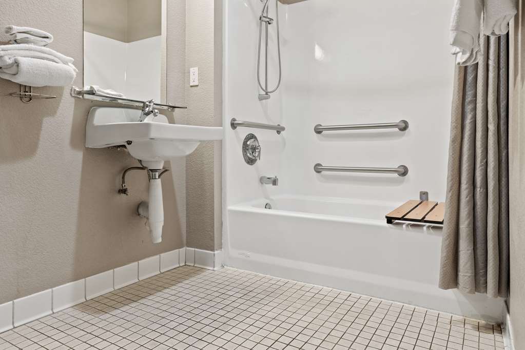 Motel 6 Ventura CA Beach - photo 22