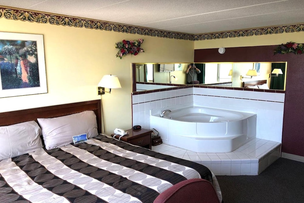 Norwood Inn and Suites Worthington - photo 15