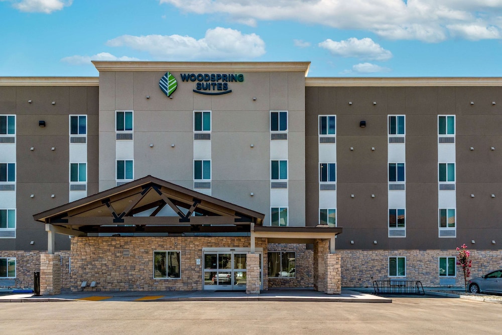 WoodSpring Suites Bakersfield Airport - photo 22