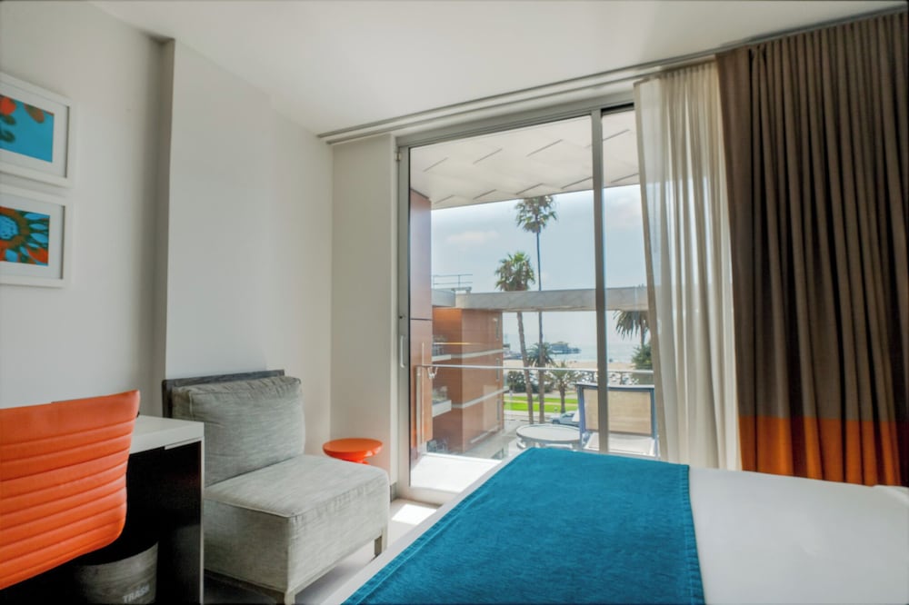 Shore Hotel - photo 23